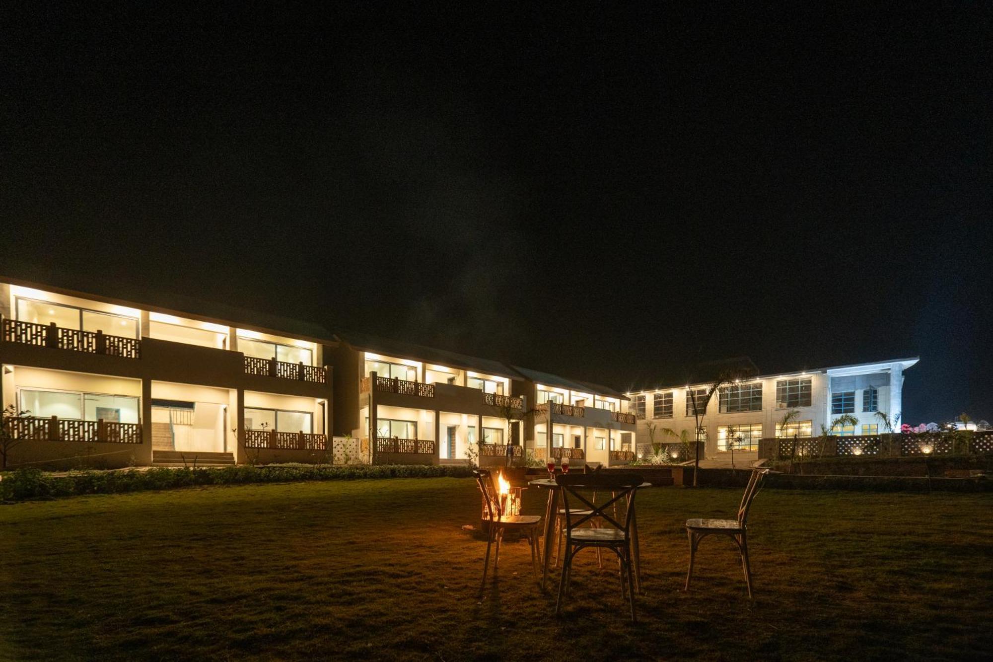 Palpur Fort A Kuno Wildlife Resort, Morawan Sesaipura Exteriör bild