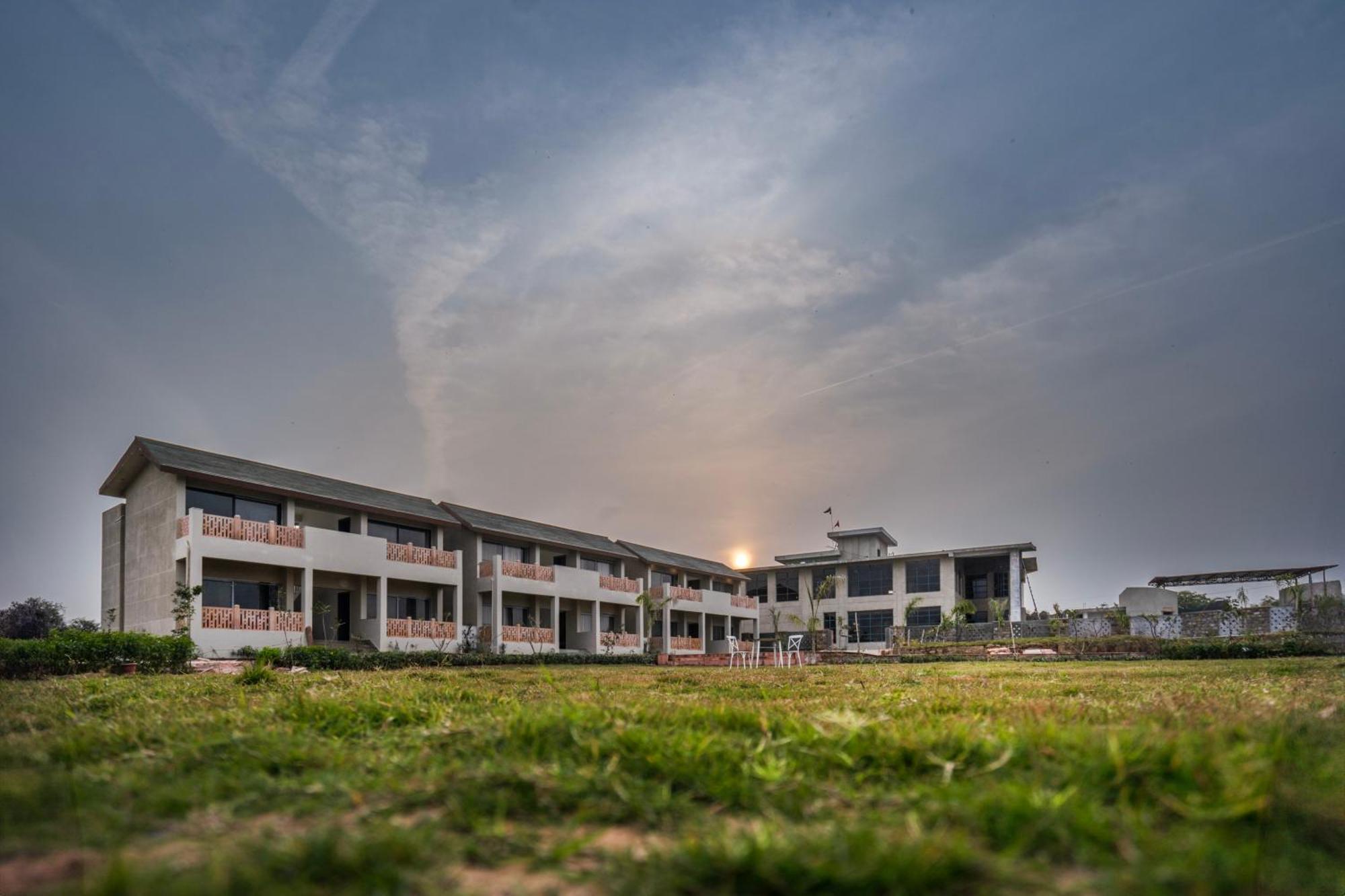 Palpur Fort A Kuno Wildlife Resort, Morawan Sesaipura Exteriör bild