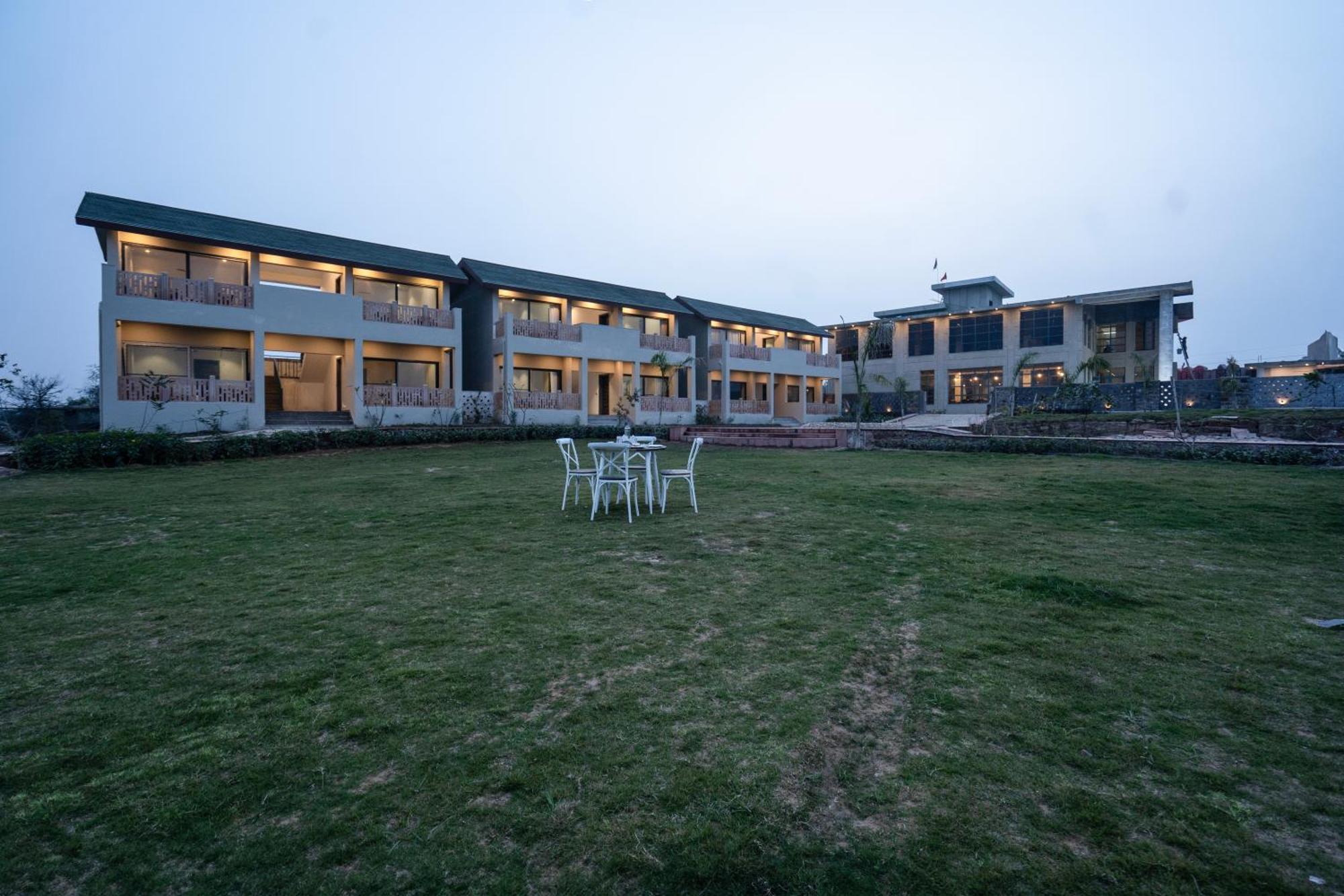 Palpur Fort A Kuno Wildlife Resort, Morawan Sesaipura Exteriör bild